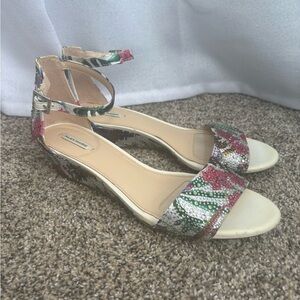 Alex‎ Marie glitter crystal bling flower floral sandal shoes wedge heel strap 9